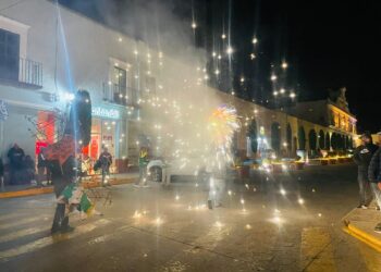 Espectacular callejoneada entre Huamantla, Oaxaca y Salva Tierra