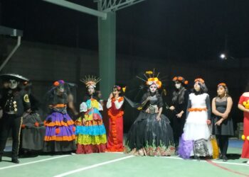 Escuela Secundaria Técnica No. 44 celebra el Día de muertos con evento denominado “La Noche se viste de Gala”