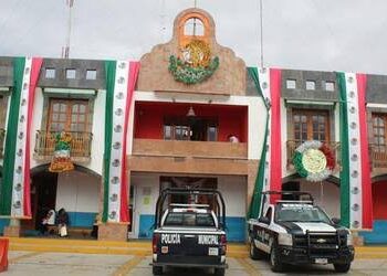 Asegura alcaldesa de Zitlaltepec, Director de Seguridad si aprobó sus exámenes de control y confianza