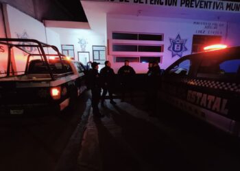 Trabajan de manera conjunta Policía Municipal y Estatal en Tequexquitla para garantizar la seguridad.