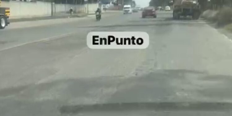 Sin resolver problemas de baches en Apizaco.