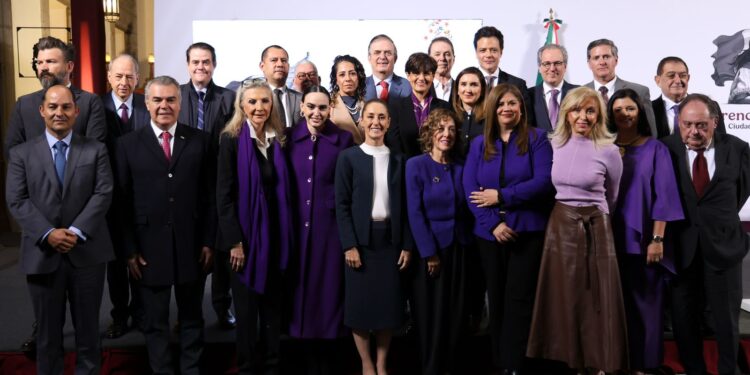 PRESIDENTA CLAUDIA SHEINBAUM PRESENTA CONSEJO ASESOR DE DESARROLLO ECONÓMICO REGIONAL Y RELOCALIZACIÓN (CADERR) COMO PARTE DEL PLAN MÉXICO