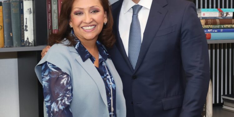 Analizan temas de seguridad gobernadora Lorena Cuéllar y Omar García Harfuch.