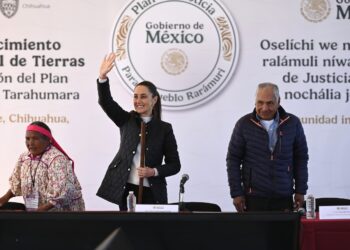 PRESIDENTA CLAUDIA SHEINBAUM RECONOCE Y RESTITUYE TIERRAS A COMUNIDADES RARÁMURIS DE LA SIERRA TARAHUMARA EN CHIHUAHUA