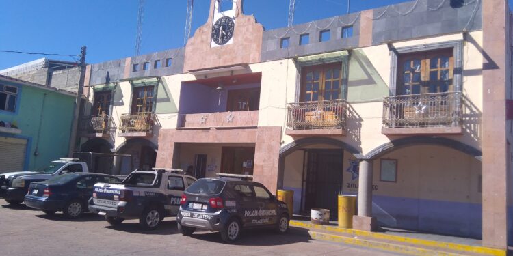 Brinda apoyo Dirección de Seguridad de Zitlaltepec de Trinidad Sánchez Santos a peregrinaciones.