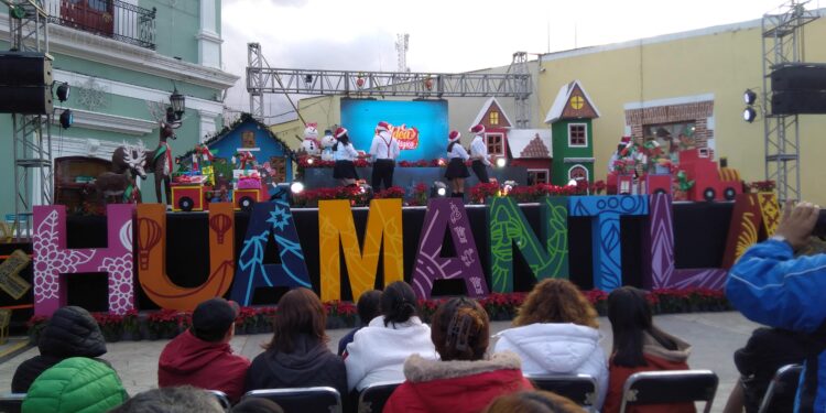 Llevó a cabo Centro Cultural Huamantla Muestra de Talleres en Foro de Aldea Mágica 2024.