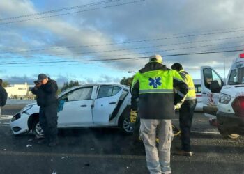 Accidente vehicular genera caos vehicular en Xaloztoc.