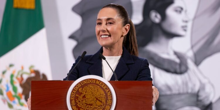 PRESIDENTA CLAUDIA SHEINBAUM PRESENTA OPERATIVO BIENVENIDAS HEROÍNAS Y HÉROES PAISANOS; A TRAVÉS DEL *911 SE OTORGA INFORMACIÓN Y SE RECIBEN QUEJAS