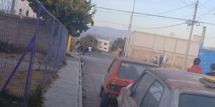 Localizan a una mujer sin vida en barranca de Huamantla.