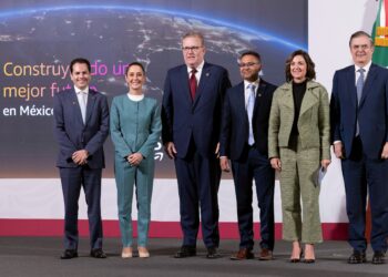 PRESIDENTA CLAUDIA SHEINBAUM ANUNCIA INVERSIÓN DE 5 MMDD DE AMAZON WEB SERVICES EN MÉXICO PARA CREAR REGIÓN DIGITAL EN QUERÉTARO