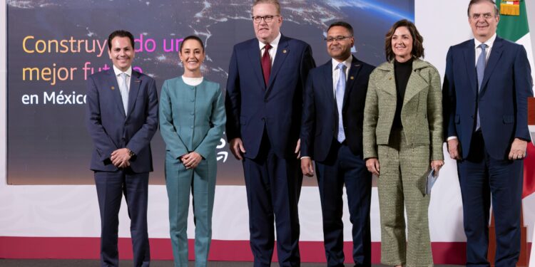 PRESIDENTA CLAUDIA SHEINBAUM ANUNCIA INVERSIÓN DE 5 MMDD DE AMAZON WEB SERVICES EN MÉXICO PARA CREAR REGIÓN DIGITAL EN QUERÉTARO