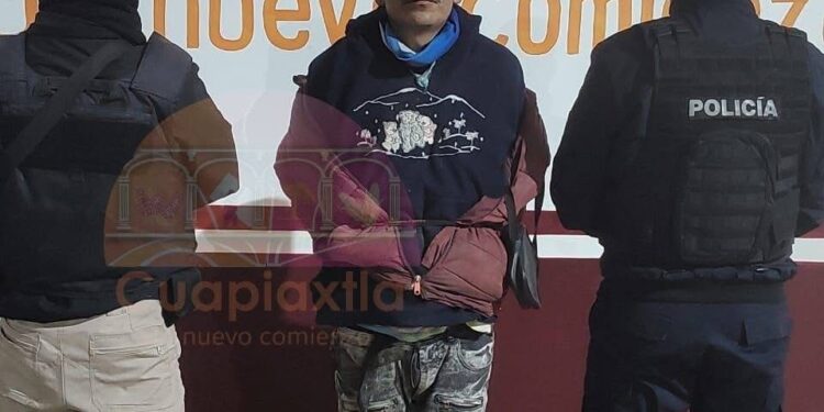 Sujeto dice pertenecer al CJNG para evitar ser detenido en Cuapiaxtla.