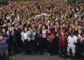 PRESIDENTA CLAUDIA SHEINBAUM LIDERA ENCUENTRO NACIONAL CON ALCALDES Y GOBERNADORES DE TODOS LOS PARTIDOS POLÍTICOS; PROPONE MEDIDAS PARA FORTALECER EL DESARROLLO MUNICIPAL Y LA CONSTRUCCIÓN DE LA PAZ