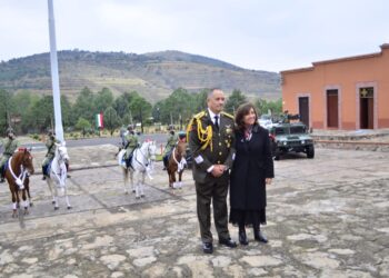 Encabeza Gobernadora de Tlaxcala la Ceremonia conmemorativa al 112 Aniversario del “Día del Ejército Mexicano”.