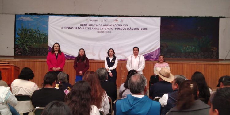 Llevan a Cabo Ceremonia de Premiación del Cuarto Concurso Artesanal Ixtenco “Pueblo Mágico” 2025.