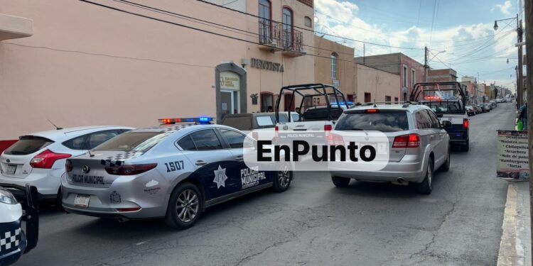 Atiende policía de Huamantla riña entre dos mujeres.