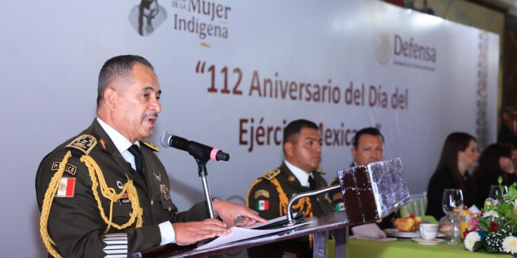 Conmemoran el 112 aniversraio del día del ejercito mexicano.
