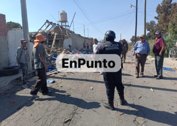 Explosión de tanque de gas en Tetla deja un hombre sin vida y una mujer con crisis nerviosa.