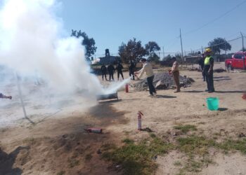 Brinda BRIASA Huamantla capacitación en el manejo de extintores.