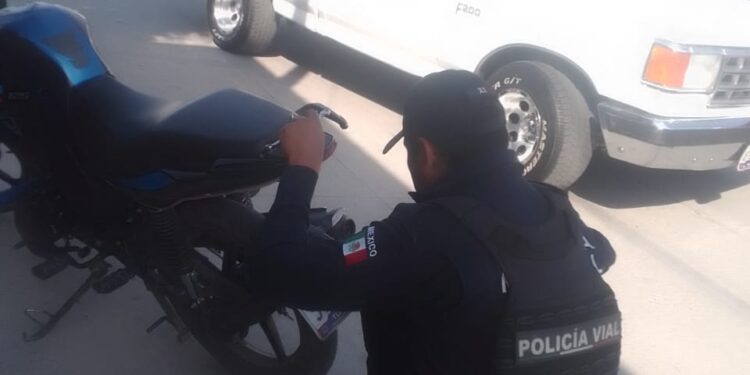 Continúa operativo a motociclistas en El Carmen Tequexquitla.