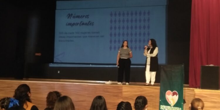Con éxito y buena participación se realiza en Huamantla la Conferencia “Mujer en Equilibrio”.