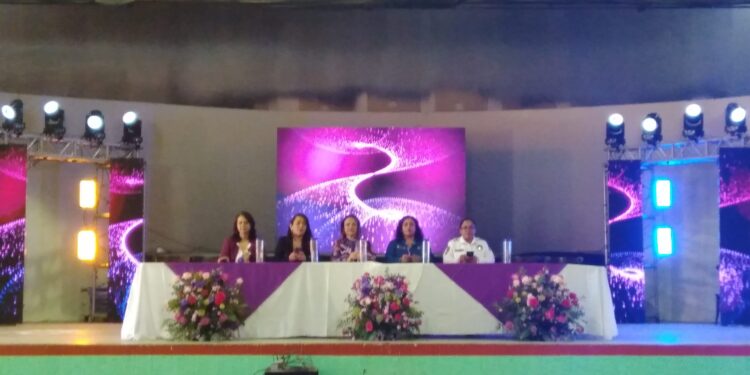 Lleva a cabo Colectivo MUCPAZ de Huamantla serie de actividades conmemorativas al Día Internacional de la Mujer.
