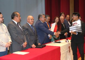 Concluye con éxito en la UATx el certamen nacional de oratoria Homo Universitatis