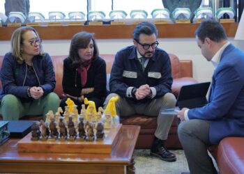 Se reúne Gobernadora Lorena Cuéllar con titulares del IMSS e ISSSTE en la ciudad de México.