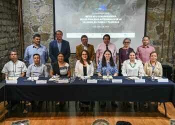 Presenta SC conversatorio sobre los retos en la salvaguardia de los procesos artesanales de la talavera