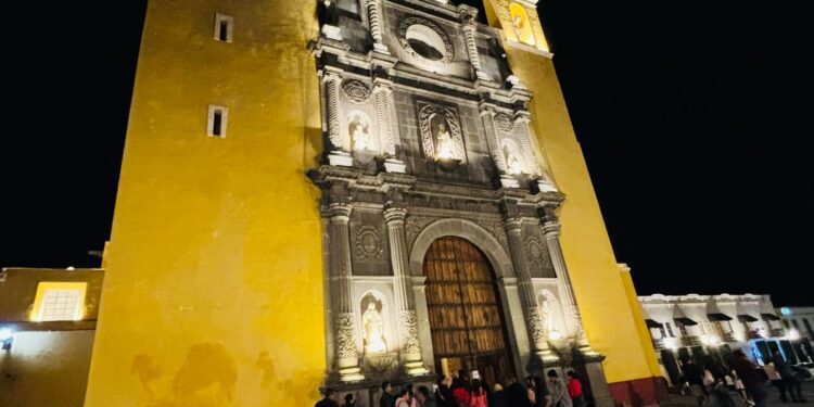 Disminuye feligresía en la visita de más 7 iglesias en Huamantla.