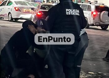 Motociclista resulta lesionado tras derrapar su motoneta en Huamantla.