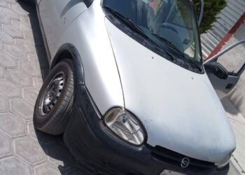 Roban vehículo durante la visita de las 7 iglesias en Huamantla.