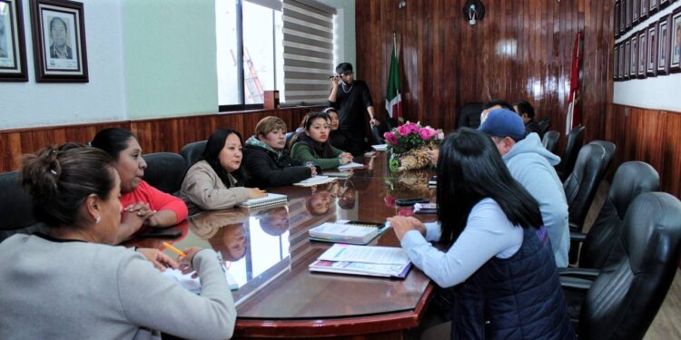 Trabaja con municipios para implementar reglamentos en materia de bienestar animal