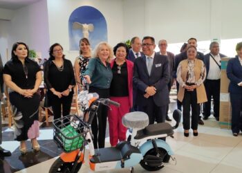 Festejan UATx y STUAT a madres universitarias