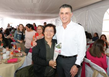 El Gobierno Municipal de Tlaxcala de Xicohténcatl celebra con risas y reconocimiento a las madres en su día