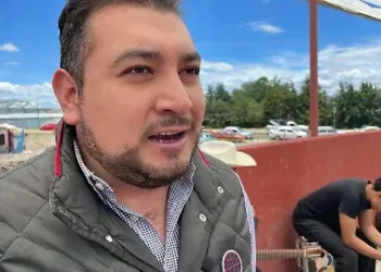 Llama SSC a evitar caer en fraudes telefónicos y uso responsable de redes sociales.