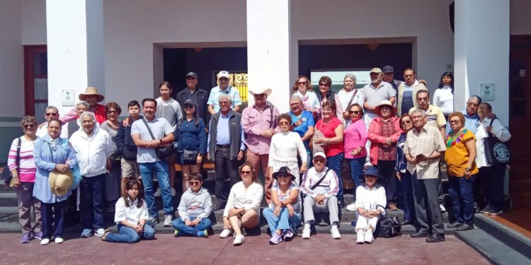 Atractivos culturales de Huamantla atraen a visitantes de Tabasco y Aguascalientes