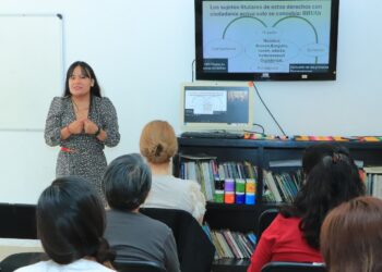 Ofreció la UATx el taller “Derechos humanos, feminismos y política”
