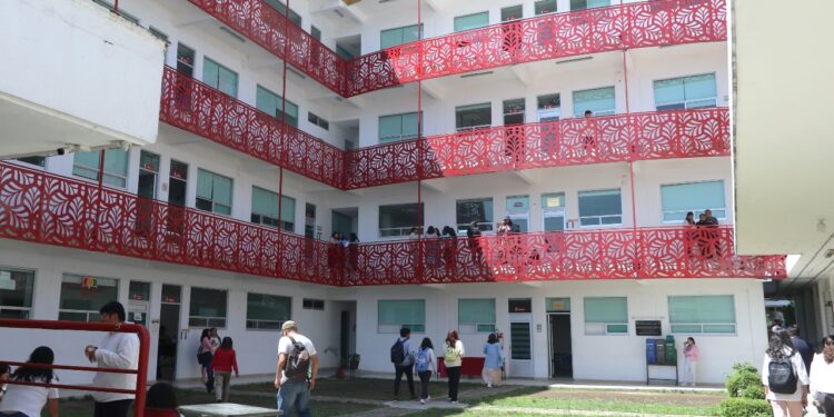 Inauguró la UATx su VIII Congreso Nacional de Lengua y Literatura