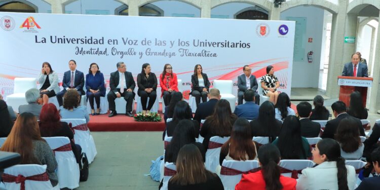 Celebra UATx el Día de la Universidad