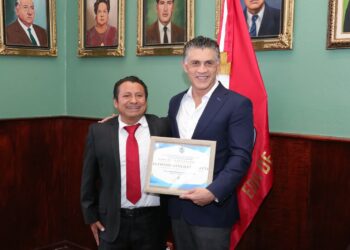 Reconoce presidente Alfonso Sánchez a estudiantes de excelencia de la Telesecundaria “Municipio de Tlaxcala”