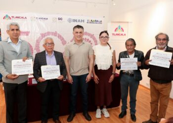 Reconoce presidente Alfonso Sánchez invaluable labor de cronistas comunitarios