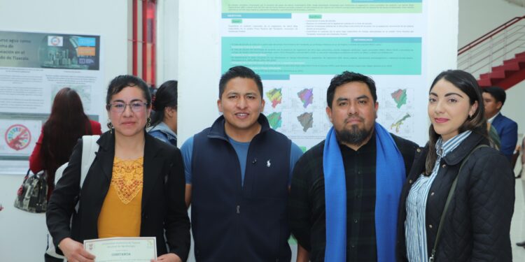 Estudiantes de Agrobiología UATx presentan proyectos para atender problemas de salud pública y recursos naturales