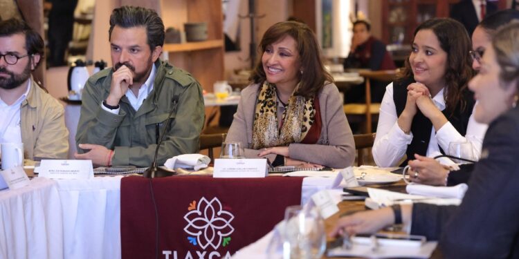 Evalúan avances del IMSS-BIENESTAR en Tlaxcala; encabezan reunión gobernadora Lorena Cuéllar y Zoé Robledo