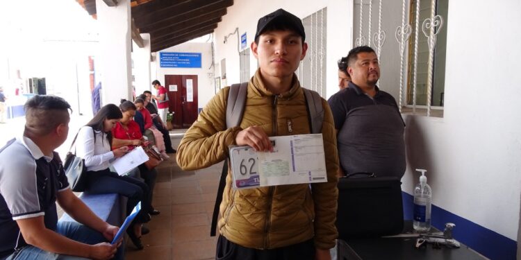 Garantiza SMyT abasto suficiente de insumos para realizar trámites vehiculares