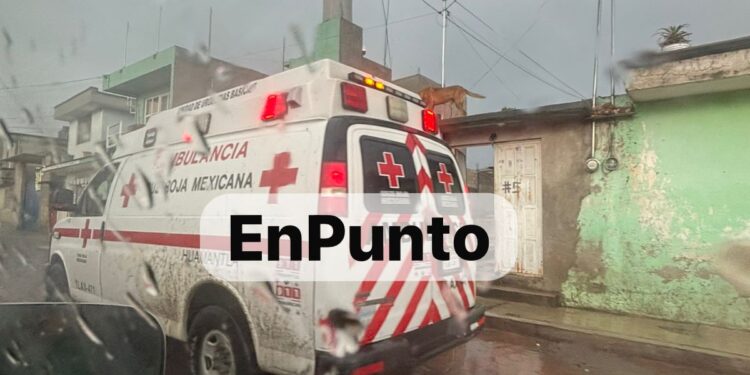 ¡Falso! Descartan paramédicos caída de rayo a un joven en Huamantla.