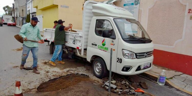 Atiende CAPAMH reportes de socavones en diversas calles de Huamantla