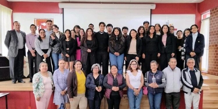 Estudiantes de Química Industrial UATx integran proyectos innovadores para la vida cotidiana y el desarrollo sostenible