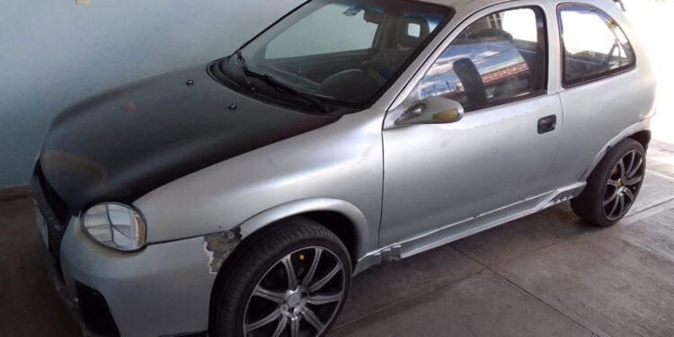 Despojan a hombre de su Chevy en Huamantla.