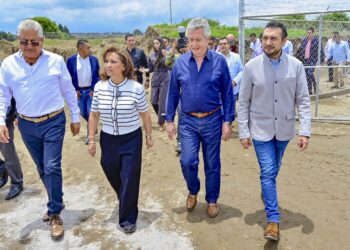 EL PRESIDENTE SALVADOR SANTOS CEDILLO Y LA GOBERNADORA LORENA CUÉLLAR PONEN EN MARCHA LA PLANTA AVÍCOLA MÁS IMPORTANTE DEL PAÍS EN HUAMANTLA